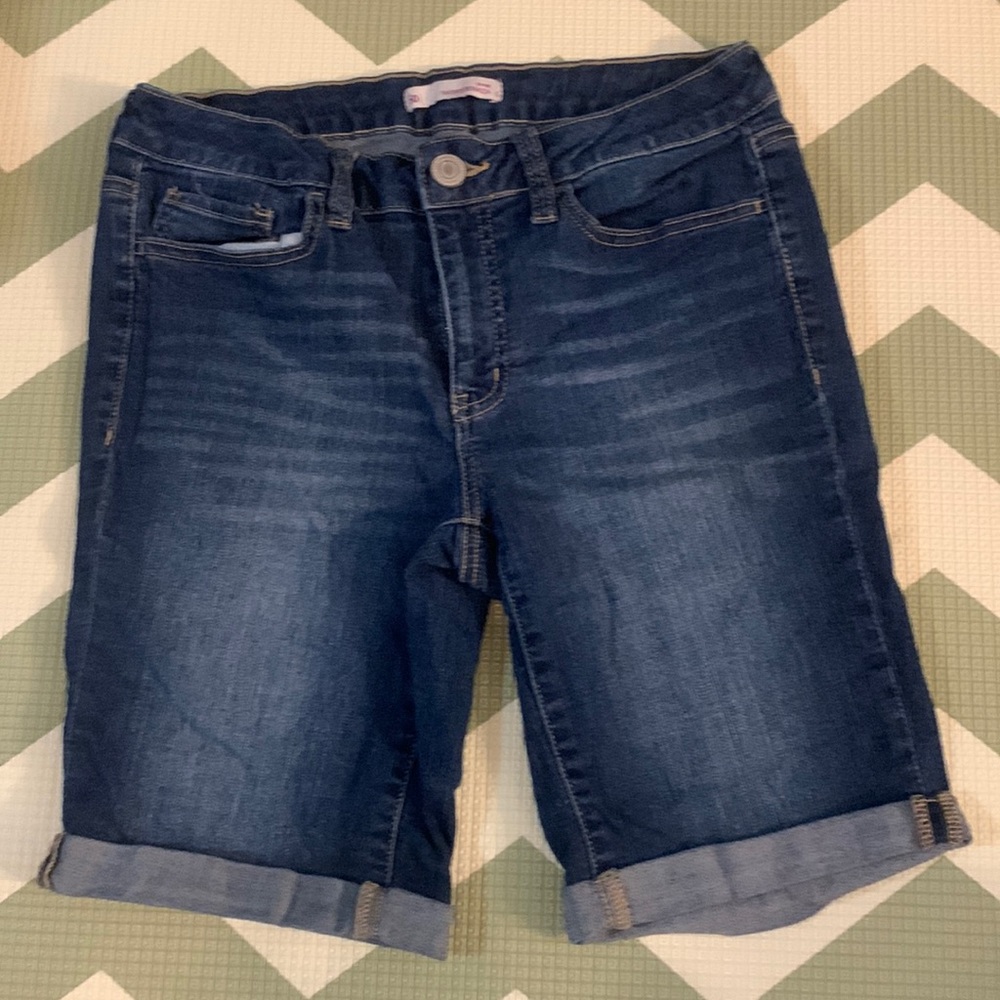 Junior’s SO Brand Bermuda Shorts